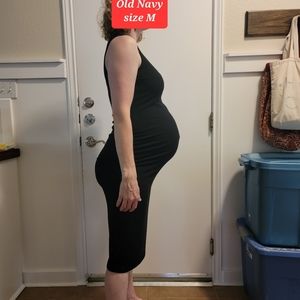 Black sleeveless maternity knee high dress, size M